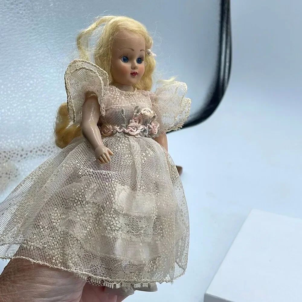 VTG Duchess Doll Bride doll sleepy eyes hard plastic